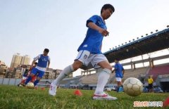 你知道踢球有什么好处吗？ 踢足球的好处