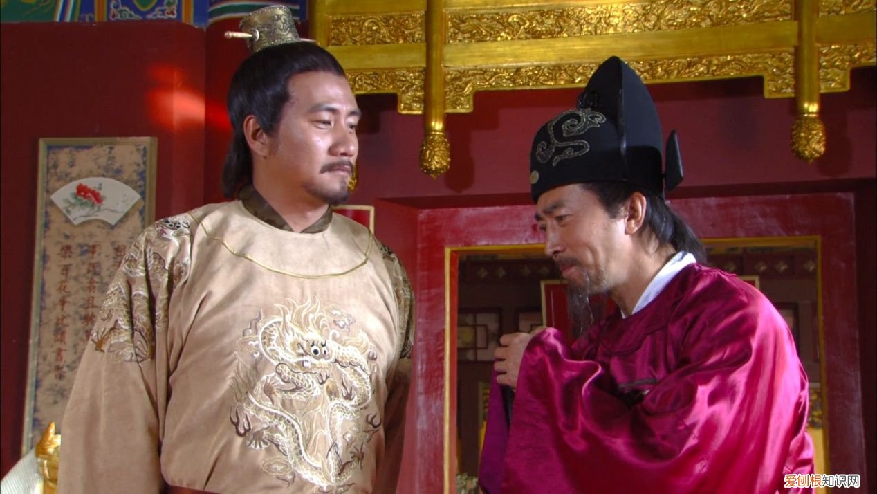 关于贴春联习俗的来历 对联的由来