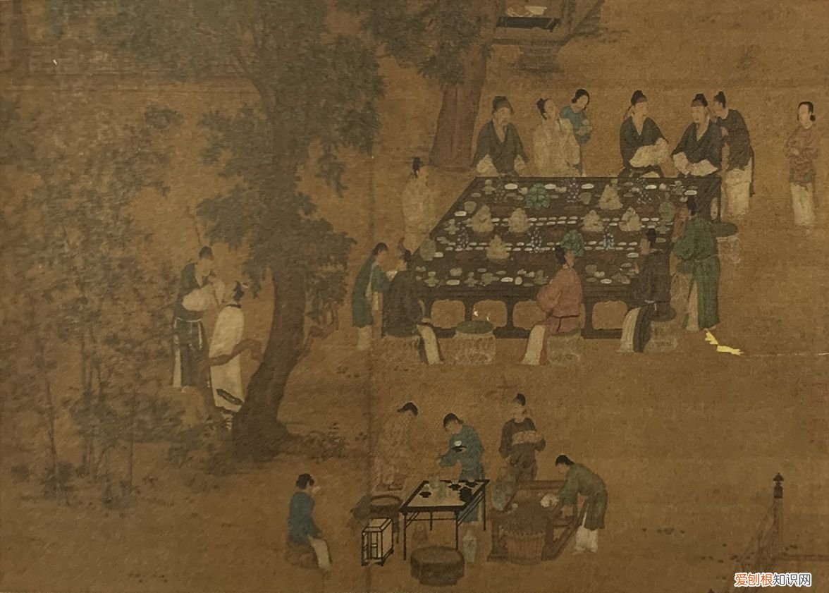 关于贴春联习俗的来历 对联的由来