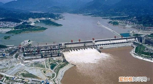 尼罗河流经哪些国家？ 尼罗河在哪个国家