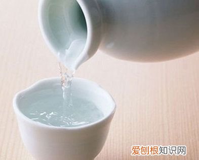 威灵仙酒，一口赛过活神仙！ 灵仙止痛酒