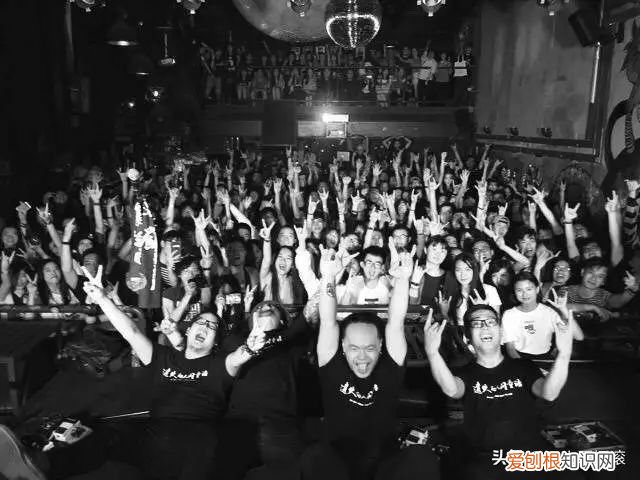 常见摇滚手势大赏 摇滚手势