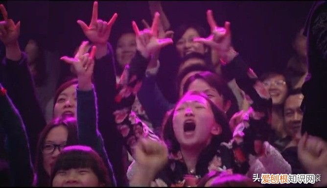 常见摇滚手势大赏 摇滚手势