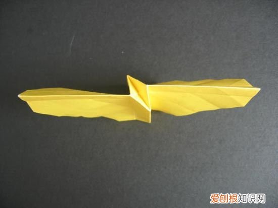 纸玫瑰花的折法 越狱纸玫瑰折法