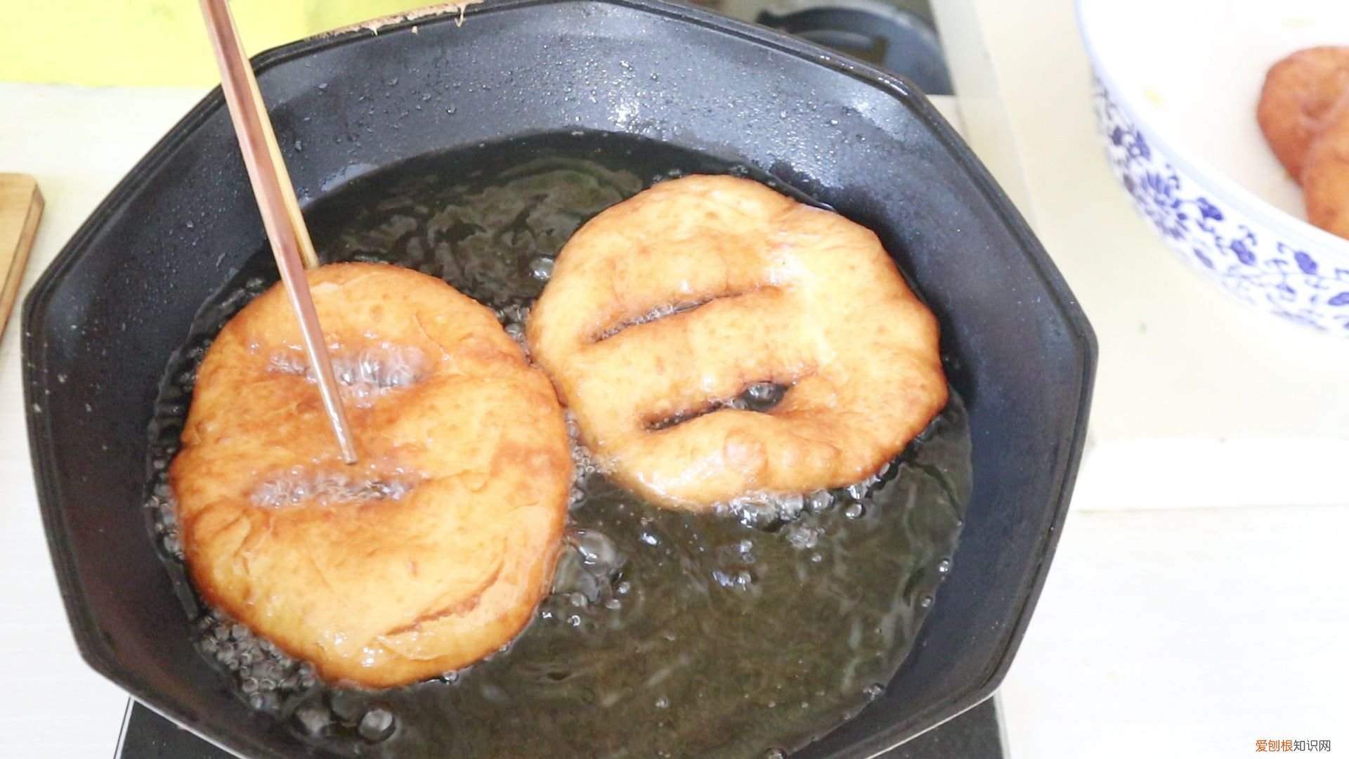 我家祖传三代做油饼配方 油饼怎么做又软又好吃