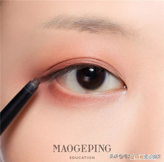 如何画出整容级大眼妆? 如何画大眼妆