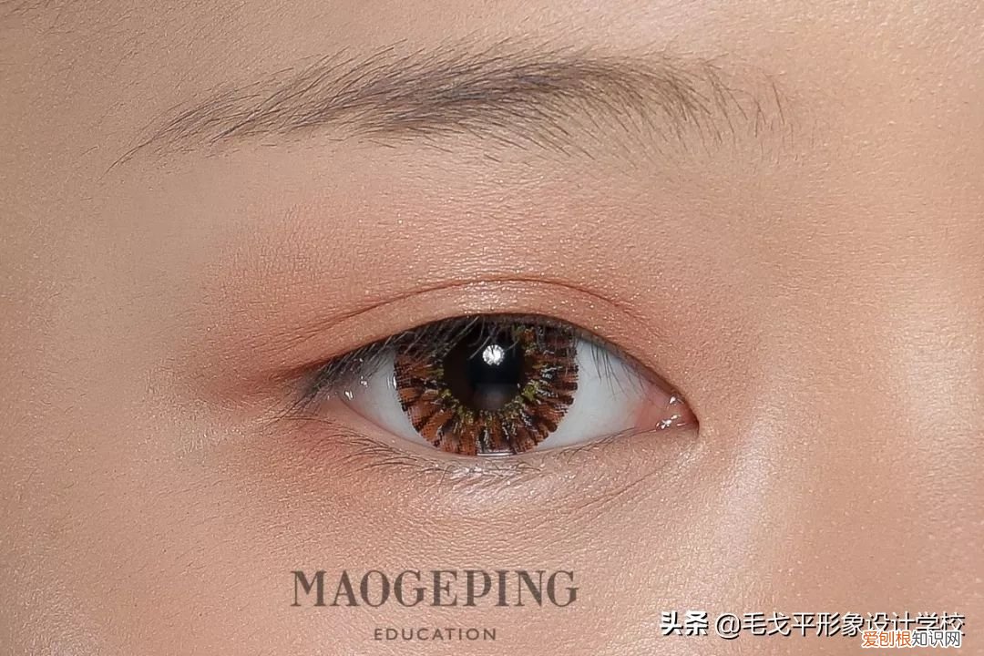 如何画出整容级大眼妆? 如何画大眼妆