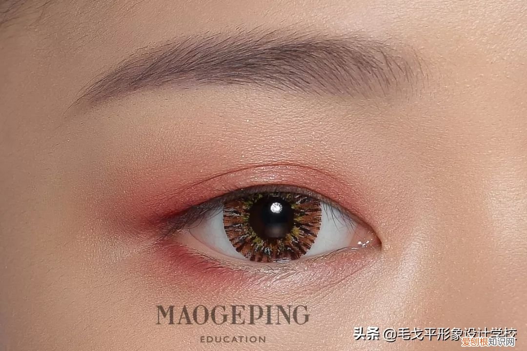 如何画出整容级大眼妆? 如何画大眼妆