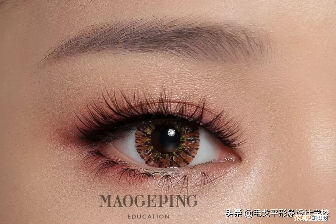 如何画出整容级大眼妆? 如何画大眼妆