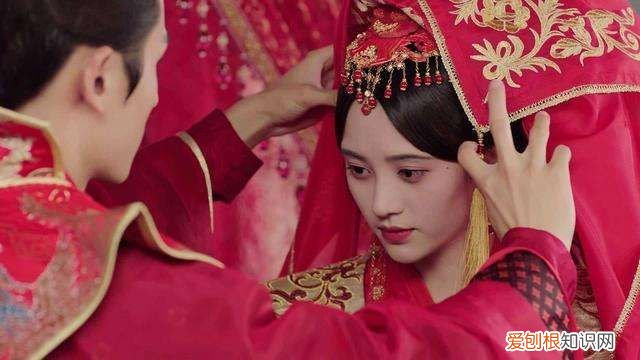 “春宵一刻值千金”的“春宵”到底指什么？ 春宵一刻值千金意思是