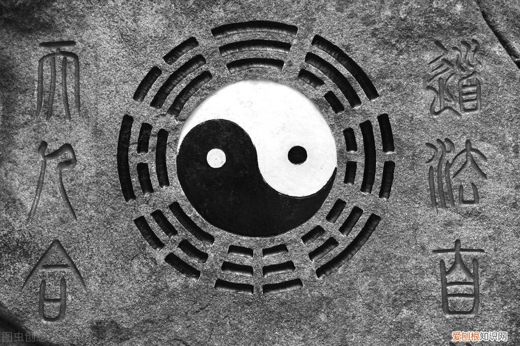 “自强不息”和“厚德载物”的内涵 厚德载物自强不息