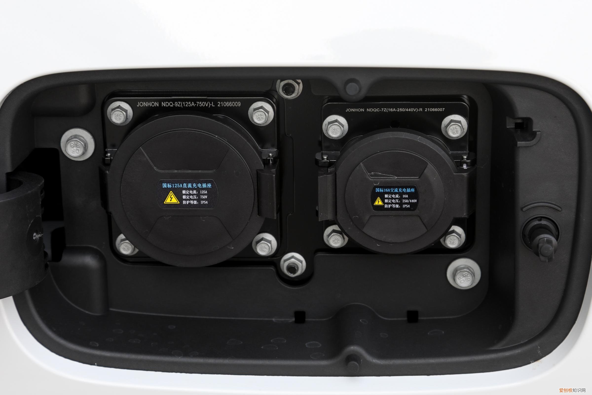 2022款最低售价为6.98万元 欧拉黑猫2022款落地价