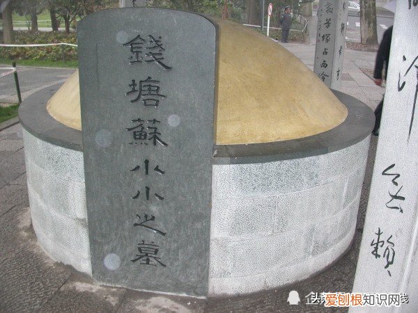 李贺最恐怖的一首诗是哪个?胆子不够肥的,轻易不要去读