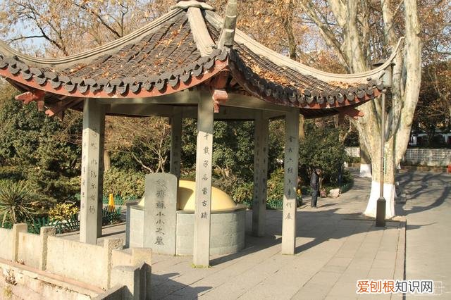 李贺，为什么会被称为“诗鬼”？ 诗鬼是谁是指哪位诗人