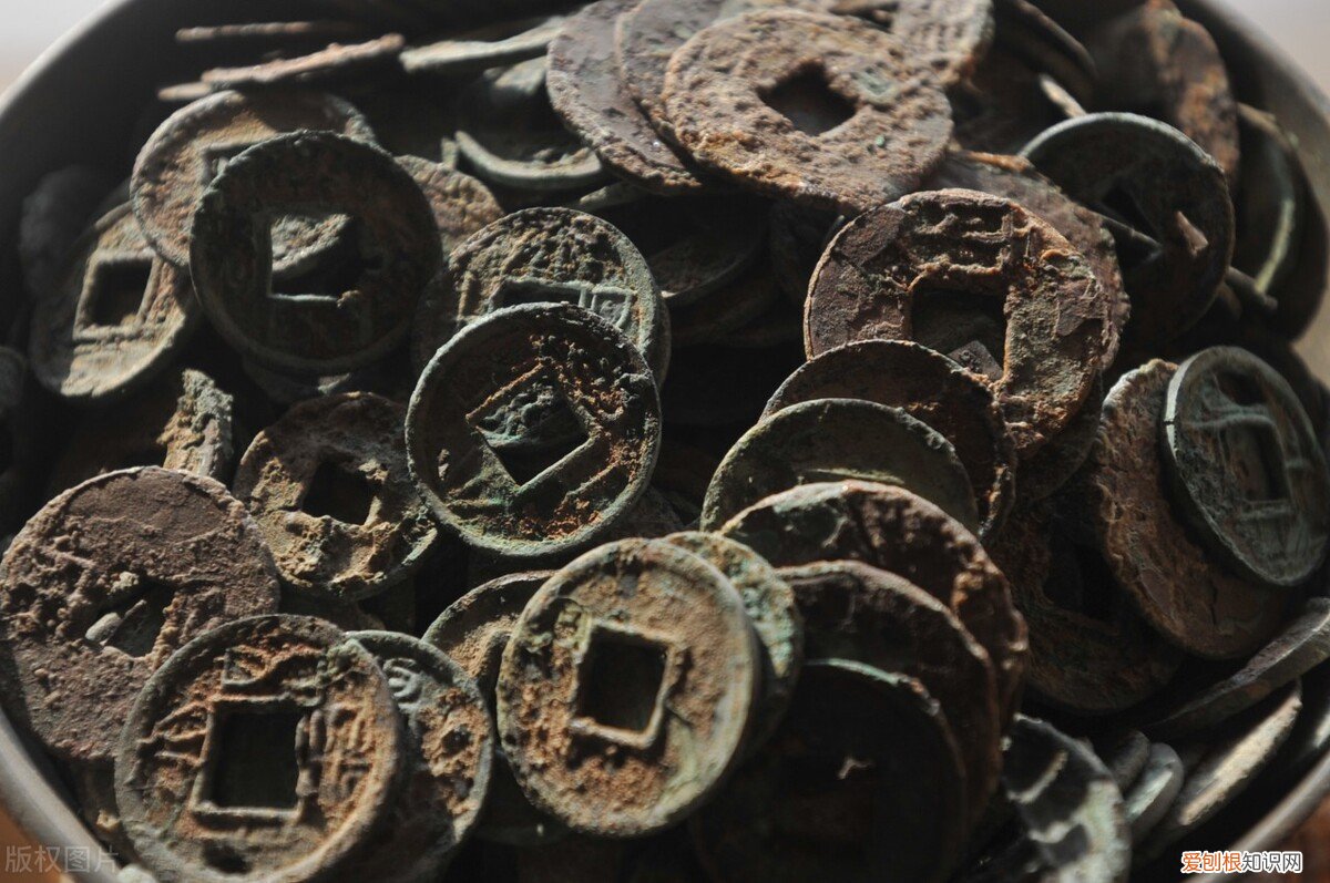 根据换算一贯钱就是1000个铜钱 一贯钱是多少个铜钱