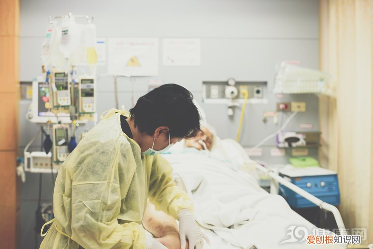 老人临终前一般会出现5大征兆 老人临终前半个月的生理表现