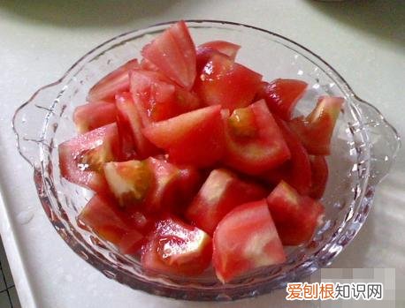 否则等于毁了一锅肉，看你放了没 炖牛肉最忌讳两种佐料