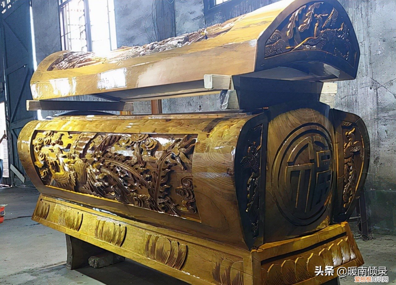 殡仪馆告诉你真相 为什么不能摸死人的手