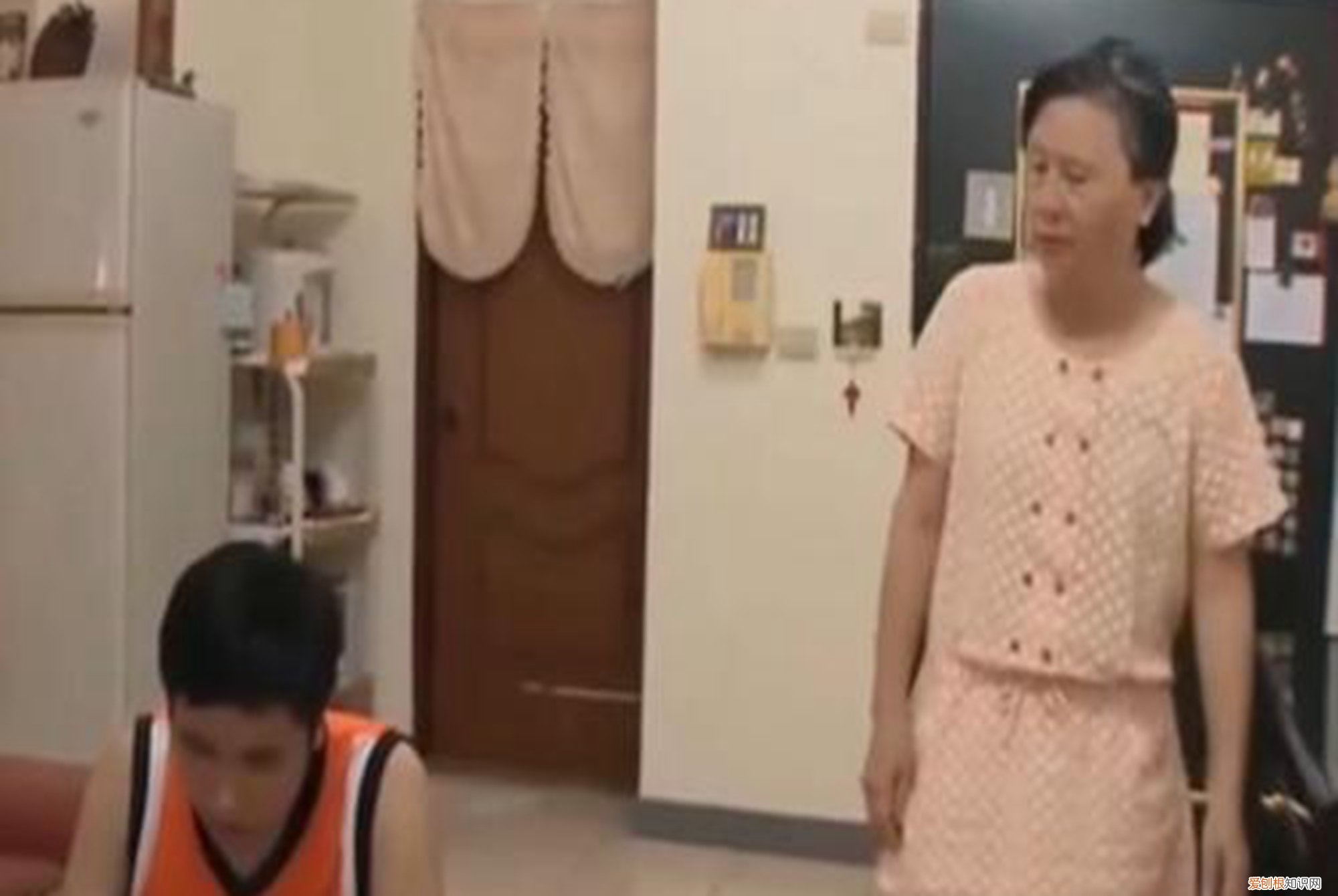 梁志超他奶是什么梗？段子背后，藏着巨大的教育漏洞