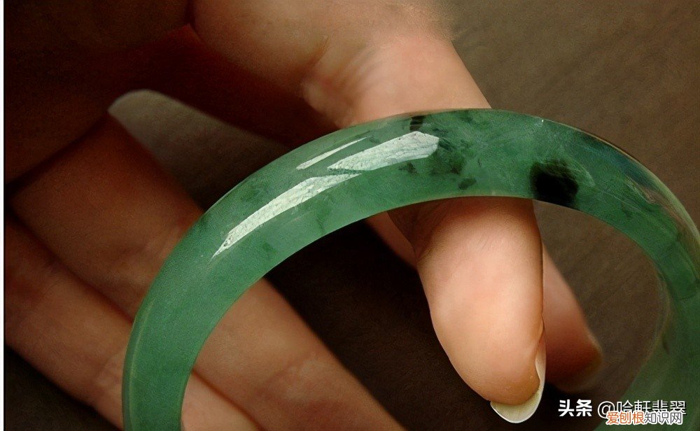 翡翠真假鉴定方法简单！学会再不怕假货泛滥