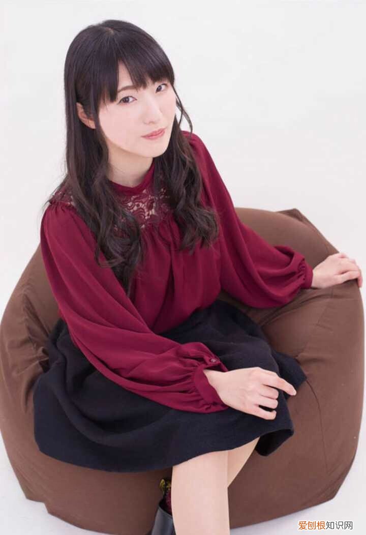 三笠为什么能巨人化？三笠和兵长什么关系