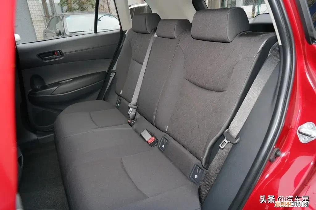 标配2.0L动力,12.98万起 丰田卡罗拉锐放2022款报价及图片