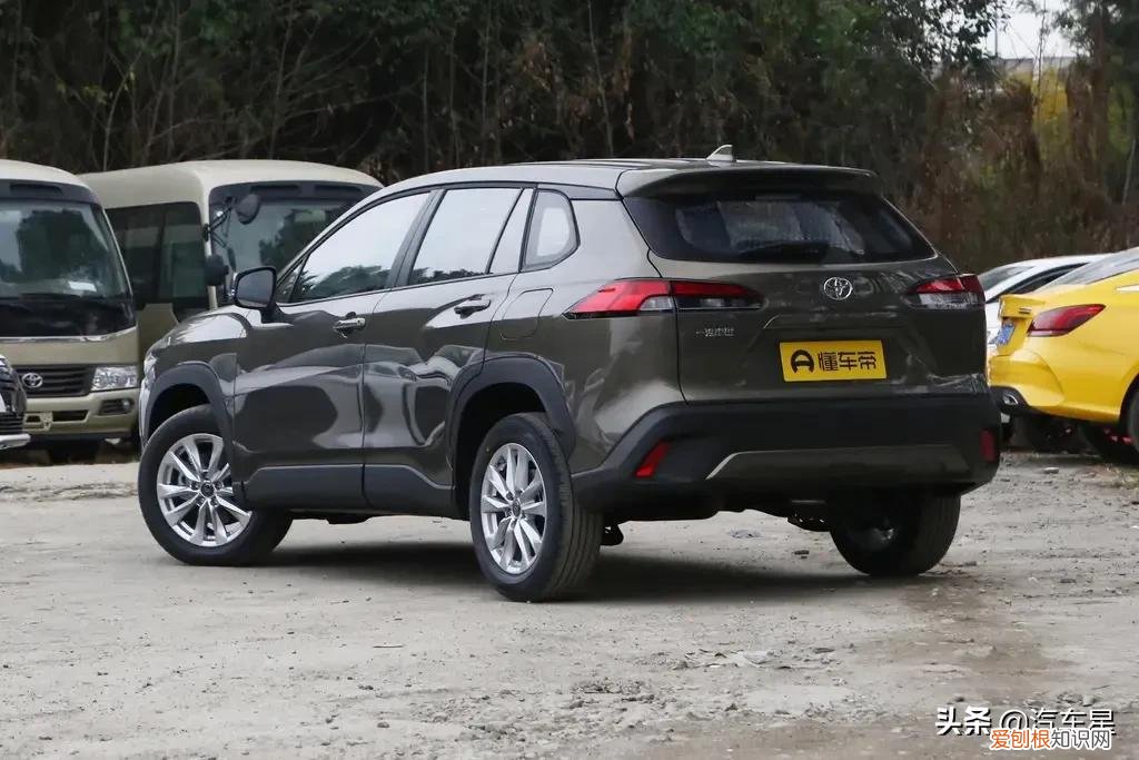 标配2.0L动力,12.98万起 丰田卡罗拉锐放2022款报价及图片