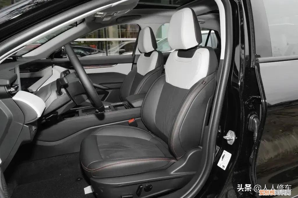 15.98万起，颜值高空间大 蒙迪欧2022款价格