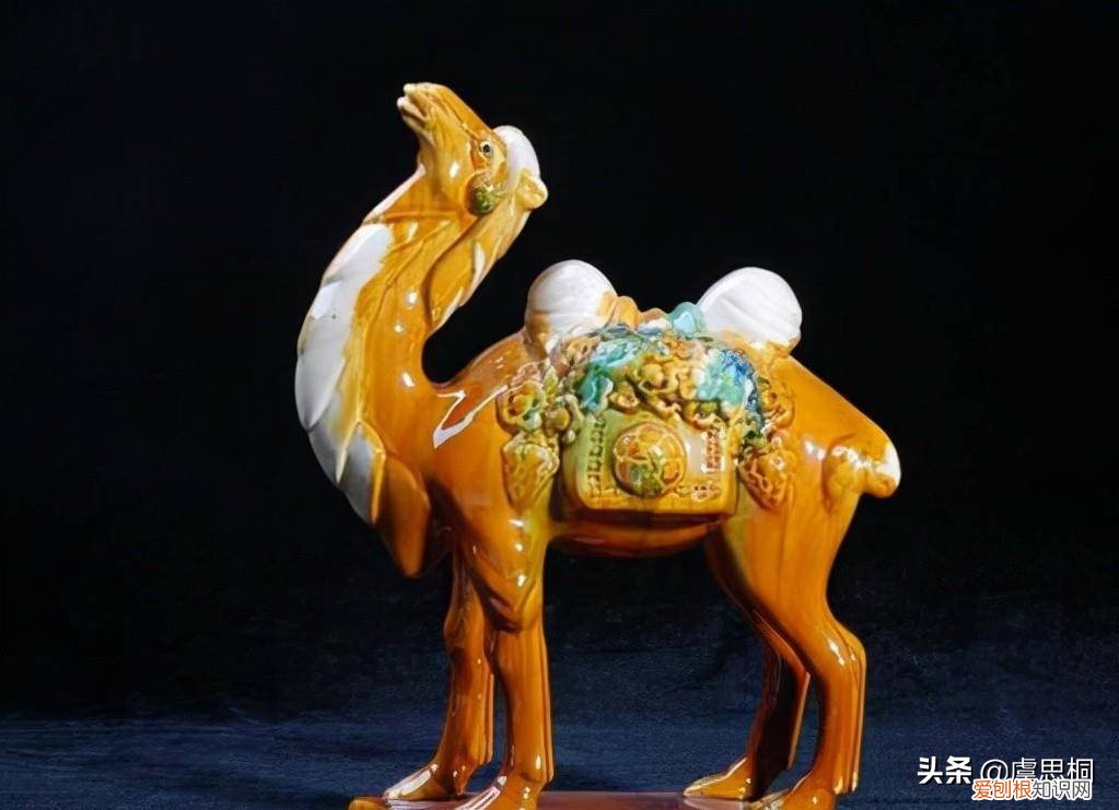 唐三彩是哪三彩？唐三彩以黄、绿、白三色为主