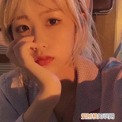 附：想让他主动找你的动态文案 一句话让男人主动联系你