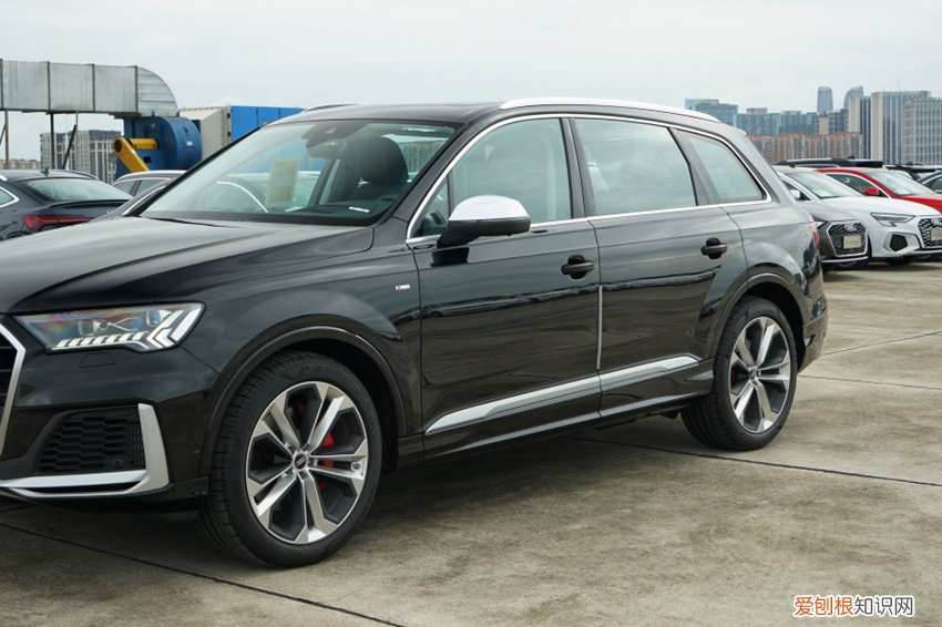 Q7一口气跌9.23万，值得入手么? 奥迪q7多少钱