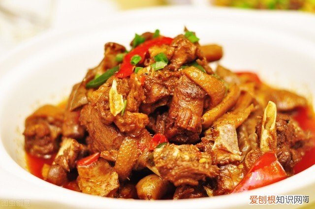 啤酒鸭怎么做最好吃？附：啤酒鸭的正宗做法，好吃不腻