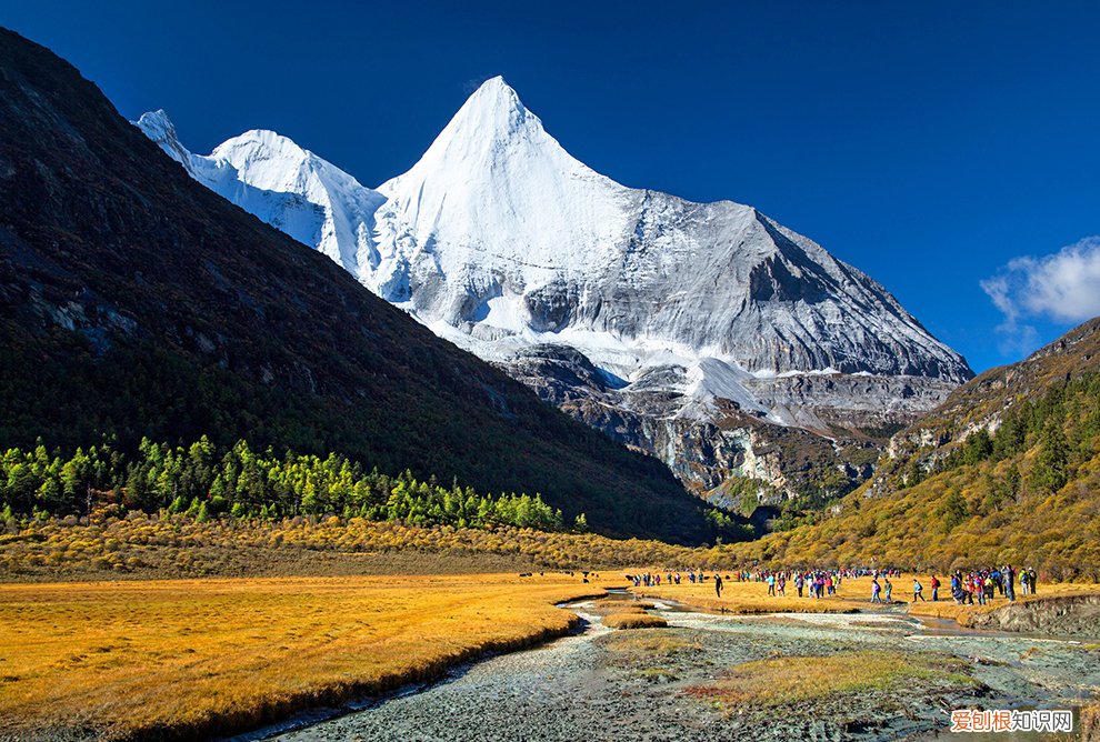 稻城亚丁在哪个省哪个市？位于四川省甘孜州稻城县