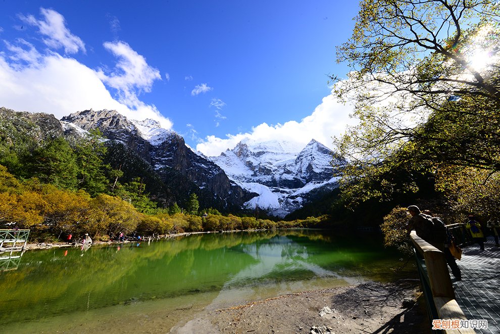 稻城亚丁在哪个省哪个市？位于四川省甘孜州稻城县