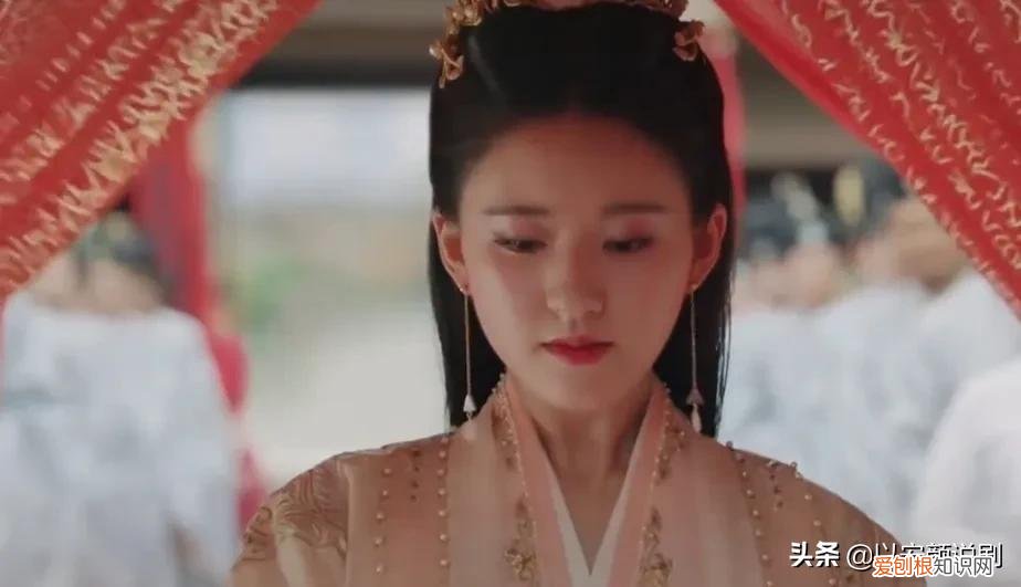 且试天下白风夕什么时候恢复身份 且试天下好看吗？