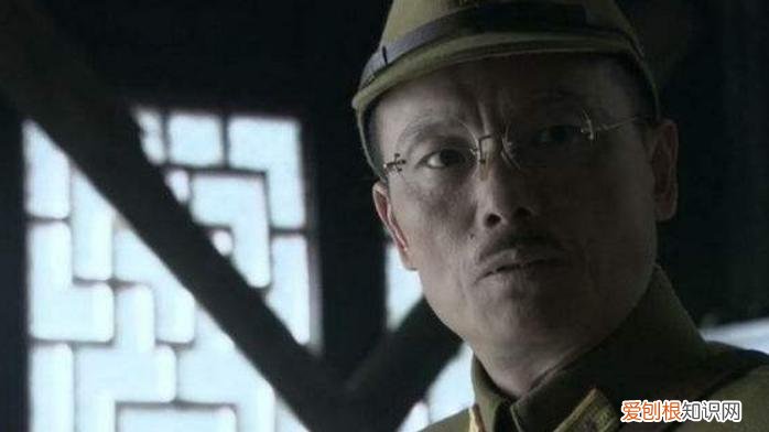 周卫星一家三口罕露面 何晶晶老公是谁