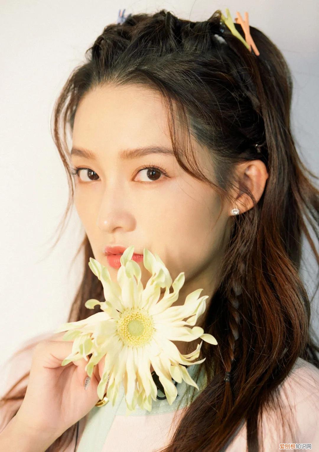 这4款超显脸小，堪比换头 鹅蛋脸适合什么刘海