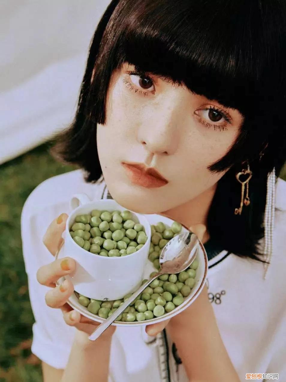 这4款超显脸小，堪比换头 鹅蛋脸适合什么刘海