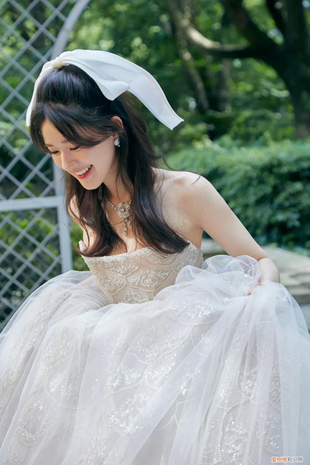 这4款超显脸小，堪比换头 鹅蛋脸适合什么刘海