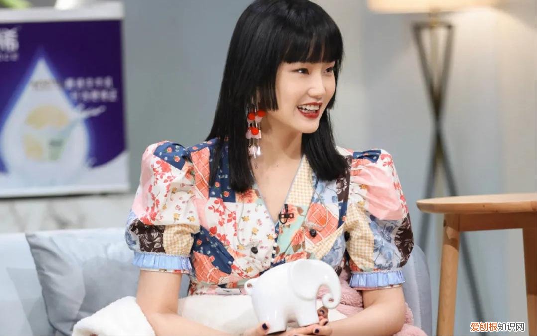 这4款超显脸小，堪比换头 鹅蛋脸适合什么刘海