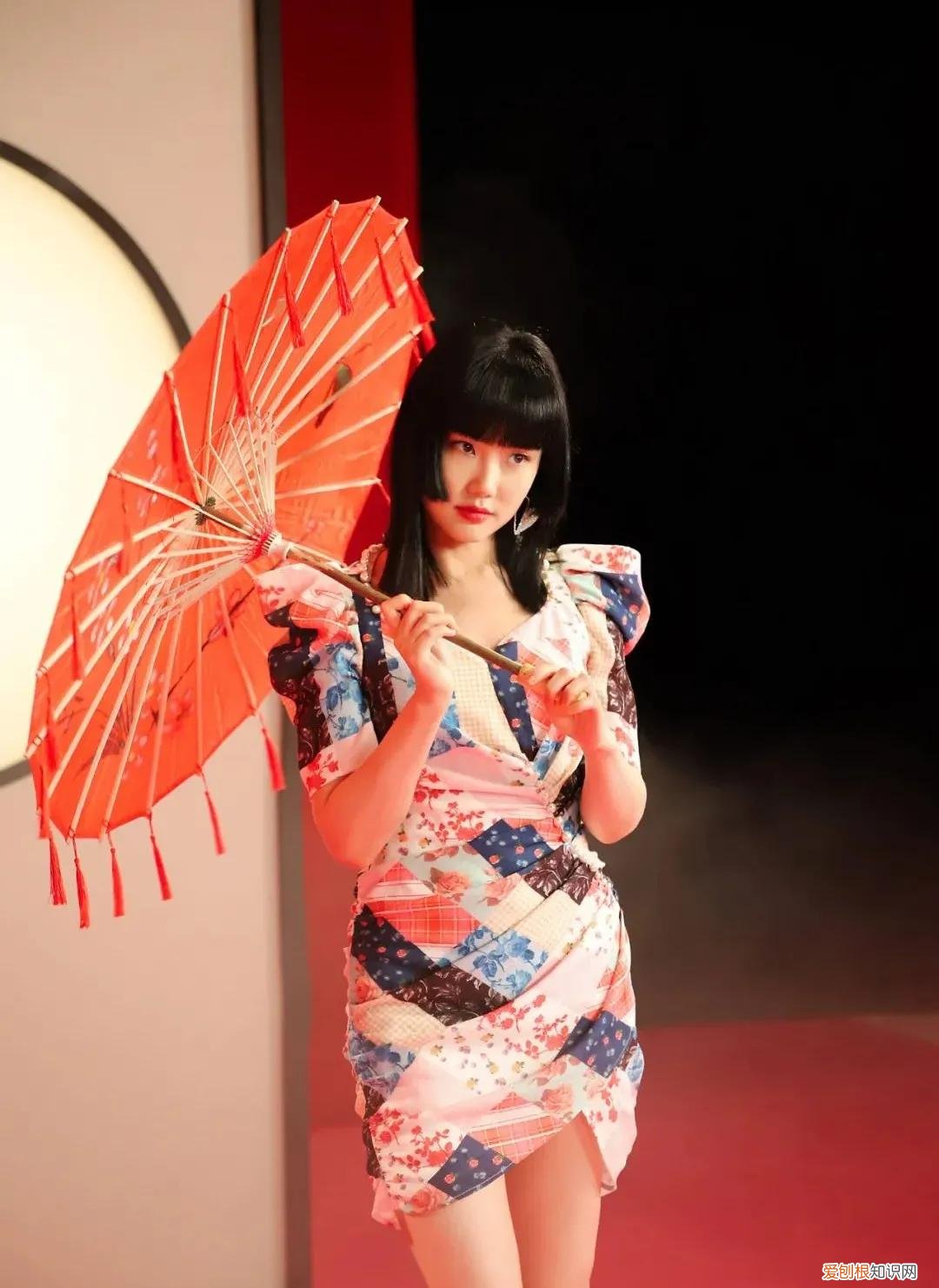 这4款超显脸小，堪比换头 鹅蛋脸适合什么刘海