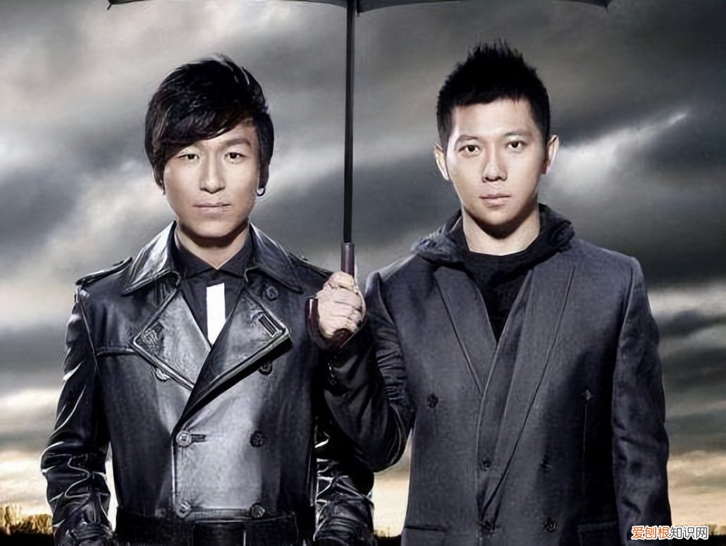 陈羽凡现在怎么样了？陈羽凡现身KTV唱歌，身材暴瘦认不出