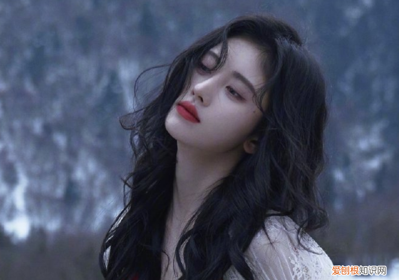 10年前旧照被疯传，有没整容一目了然 鞠婧祎整容网红前照片