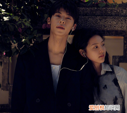 为什么男生都喜欢章若楠？校园白月光女友，章若楠颜值分析