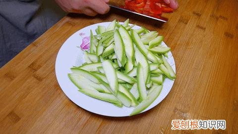 西葫芦怎么炒才好吃?图解:西葫芦最受欢迎的做法