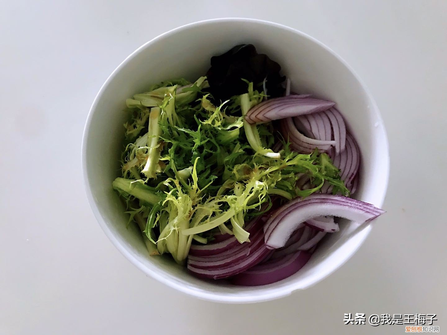 洋葱发芽了还能吃吗？营养师几句话，解开了多年疑惑