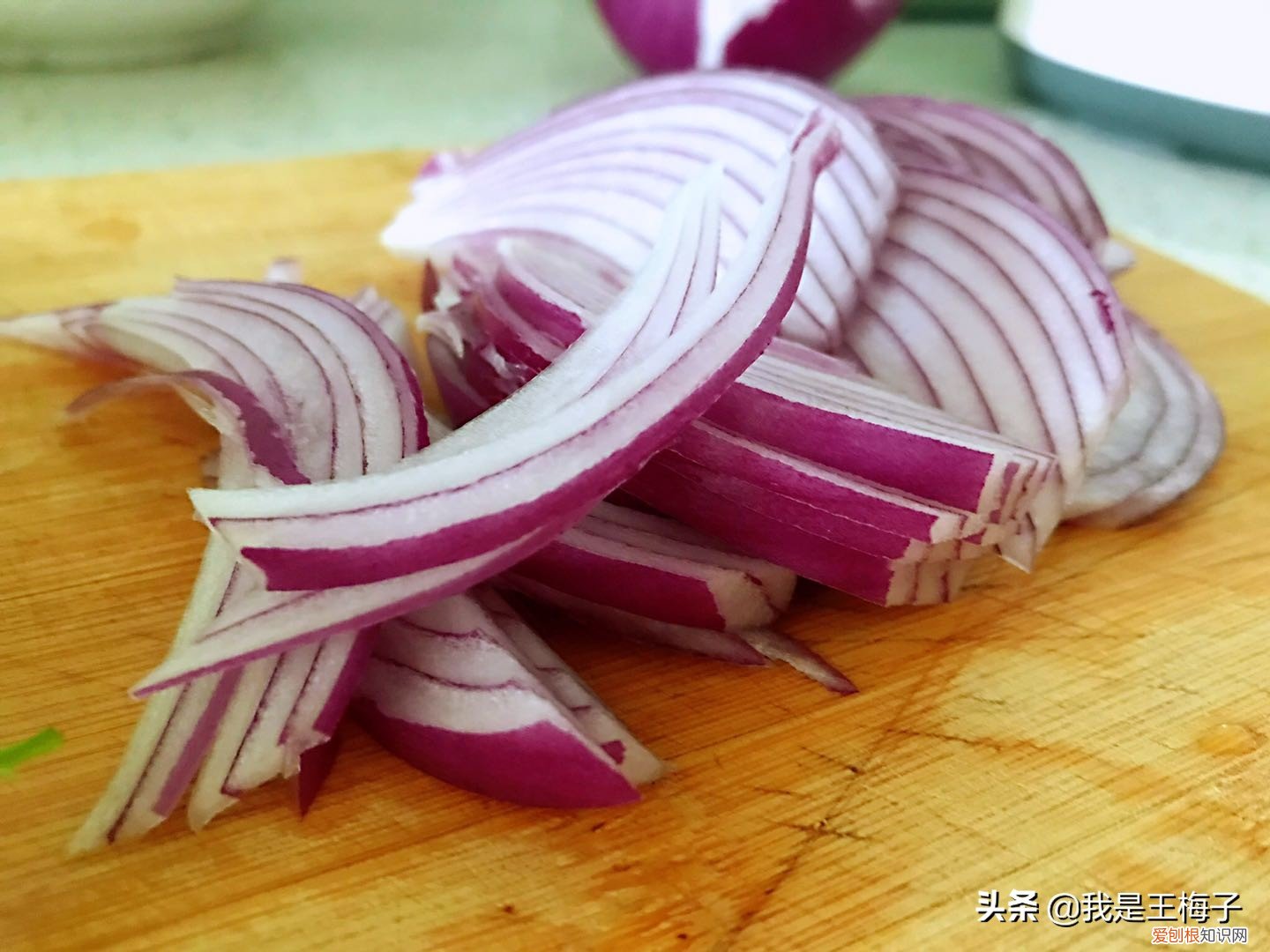 洋葱发芽了还能吃吗？营养师几句话，解开了多年疑惑