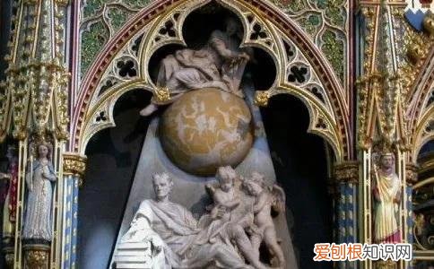 牛顿晚年为什么疯了？科学的尽头真的是神学吗