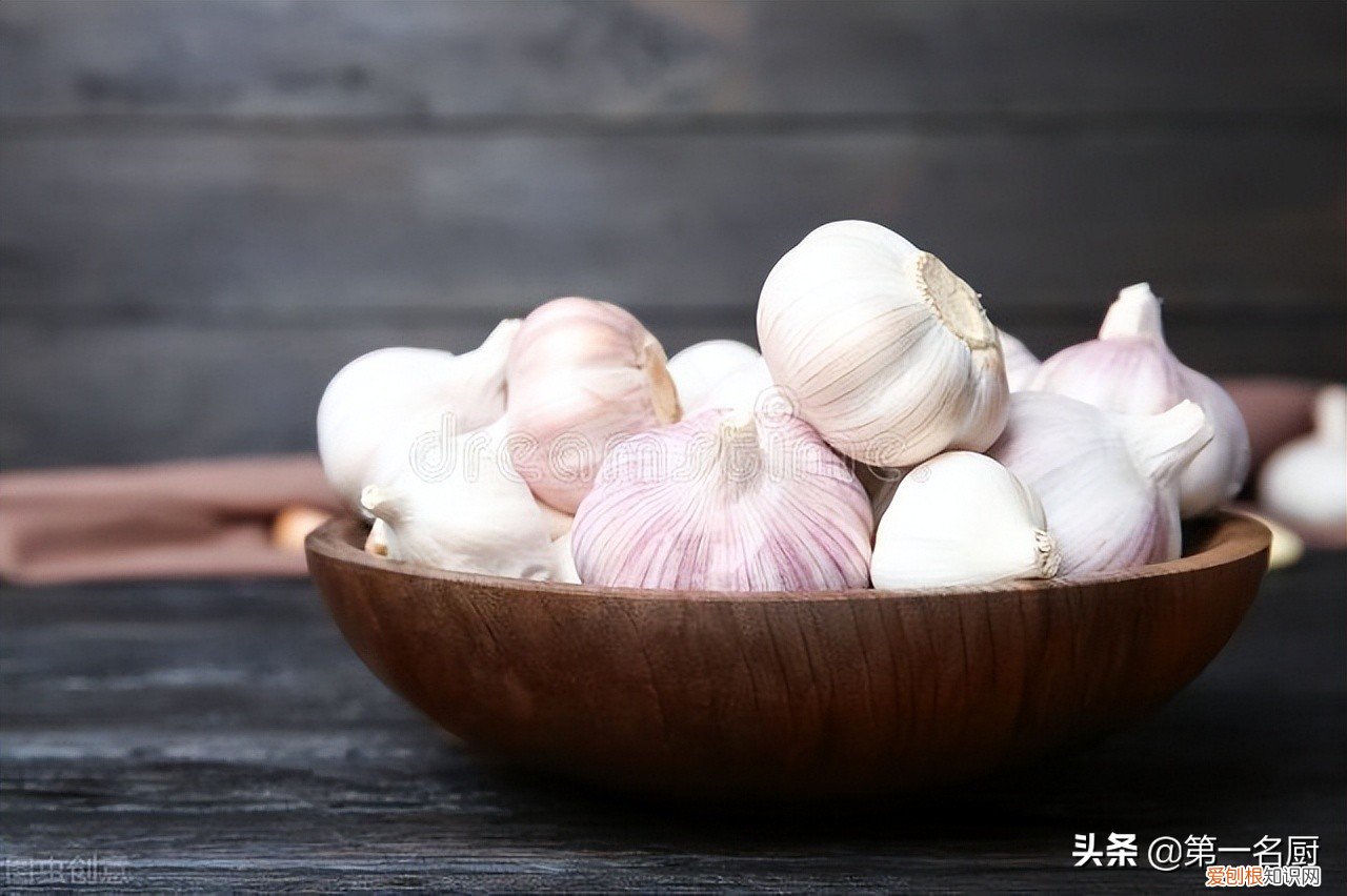 调料和配方都告诉你 糖蒜的腌制方法家常