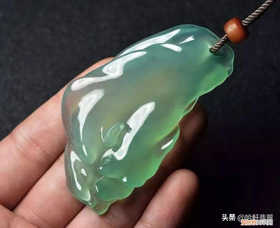 怎样鉴别翡翠?拥有这5个特征的翡翠才是天然A货